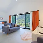 Montana 1 Villa *