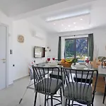 Villa Montana 1