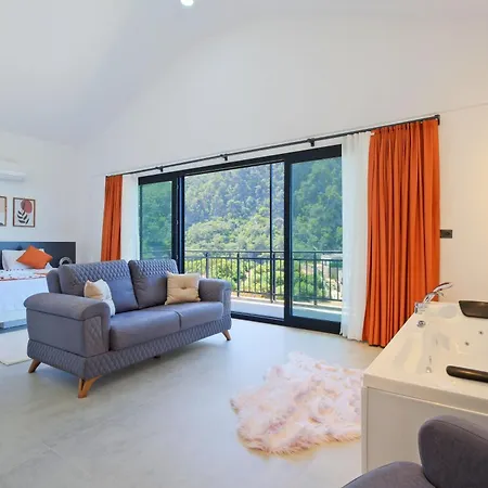 Montana 1 فيلة *