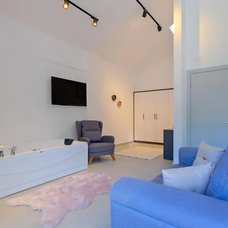 Vila Montana 1 *